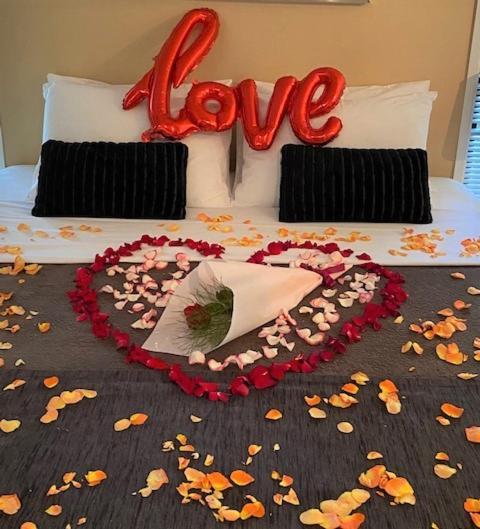 Amore On Buderim Rainforest Cabins Sunshine Coast Εξωτερικό φωτογραφία